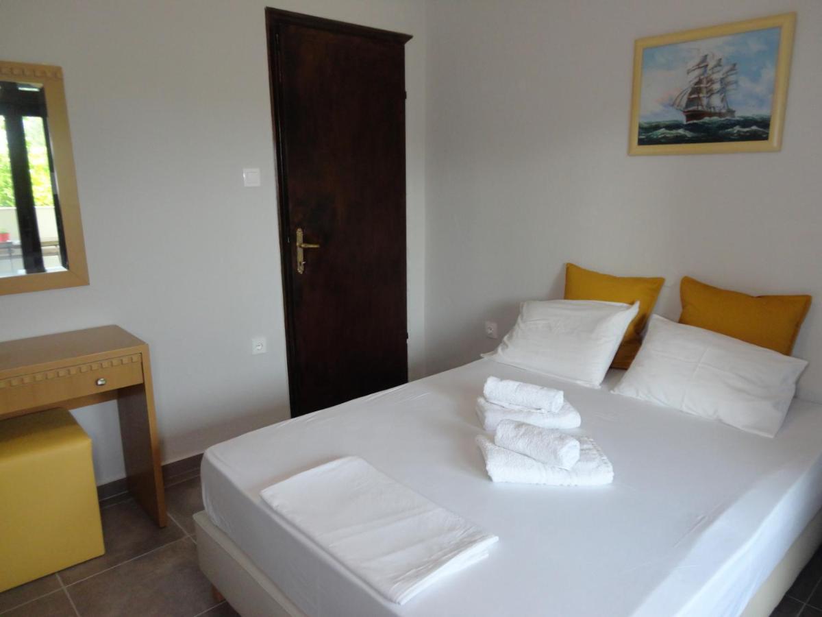 Makis House Hotel Nikiti  Exterior foto