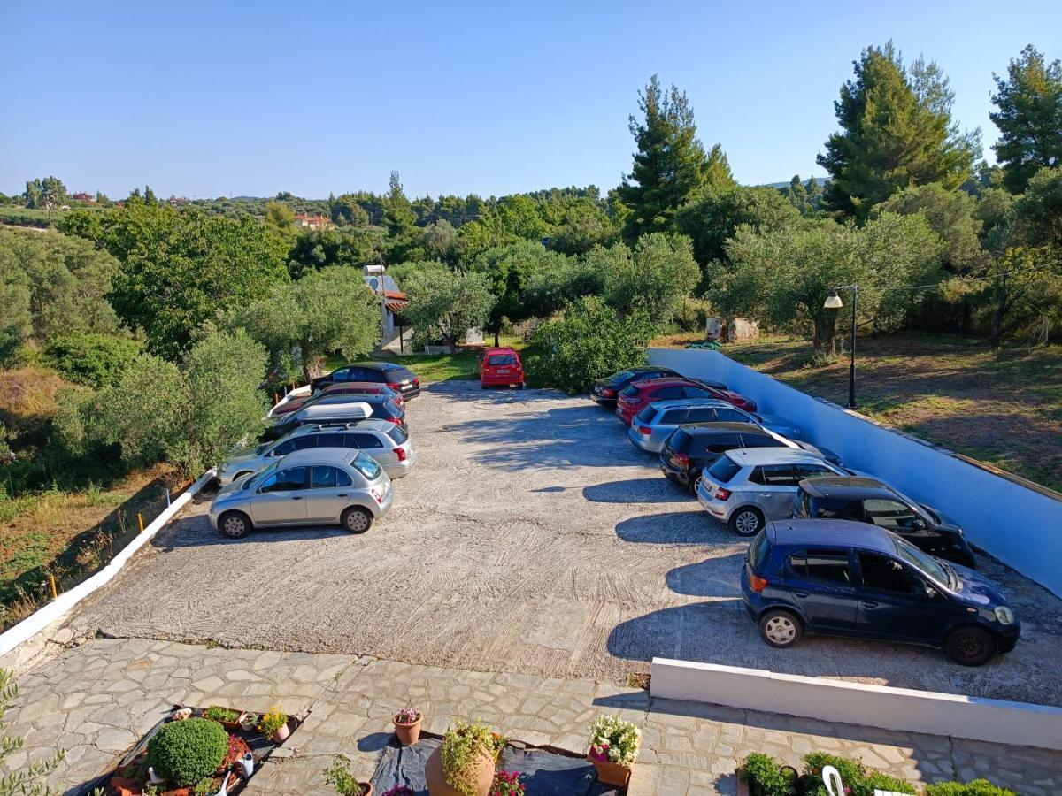 Makis House Hotel Nikiti  Exterior foto
