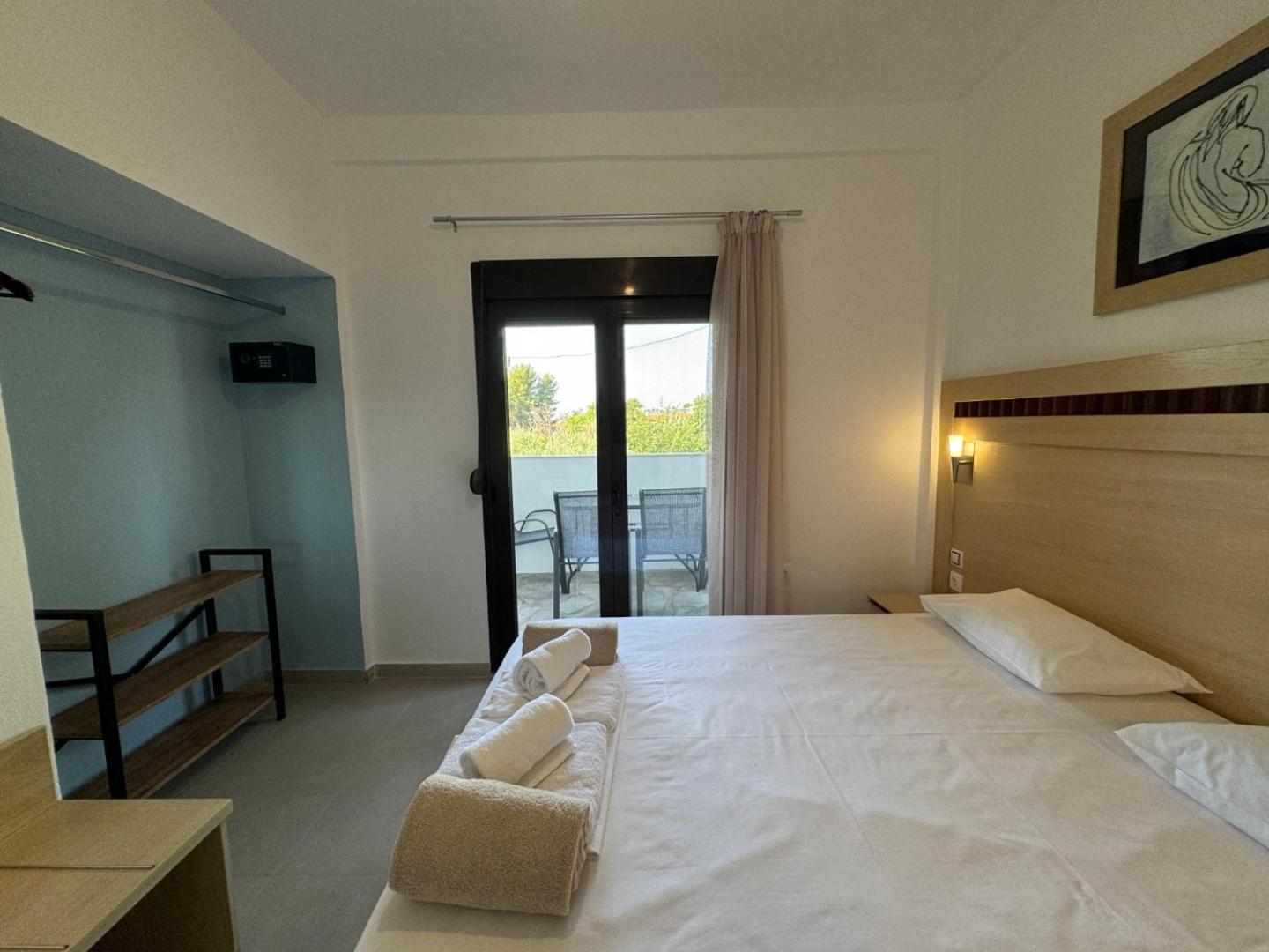 Makis House Hotel Nikiti  Exterior foto